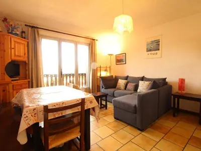 Gallery image of Studio chaleureux au pied des pistes, 4/5 couchages, parking couvert - FR-1-572-349 in Arâches-la-Frasse