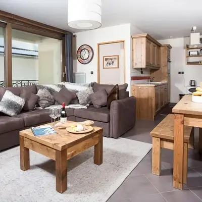 Apartment Le Paradis Ski Wohnung by Interhome