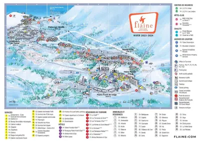 a small bedroom with a bed and two lamps at Résidence Les Pleiades - Appartement confortable avec cabine · Centre station · Balcon · Parking couvert MAE-7366 in Flaine