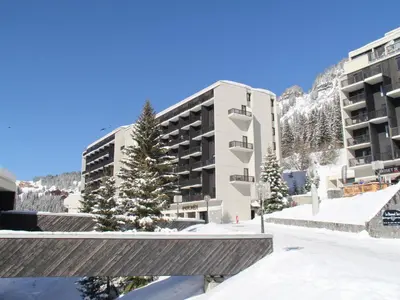 a view of a hotel in the snow at Studio lumineux avec balcon et casier à ski proche des pistes - FR-1-425-185 in Arâches-la-Frasse