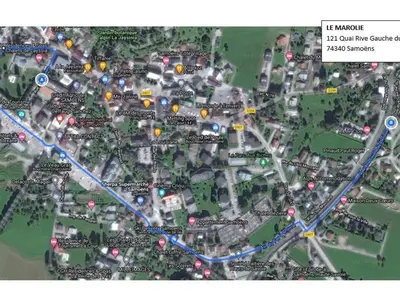 a map of a city with a blue line at Charmant T2 proche du centre avec parking - FR-1-624-127 in Samoëns